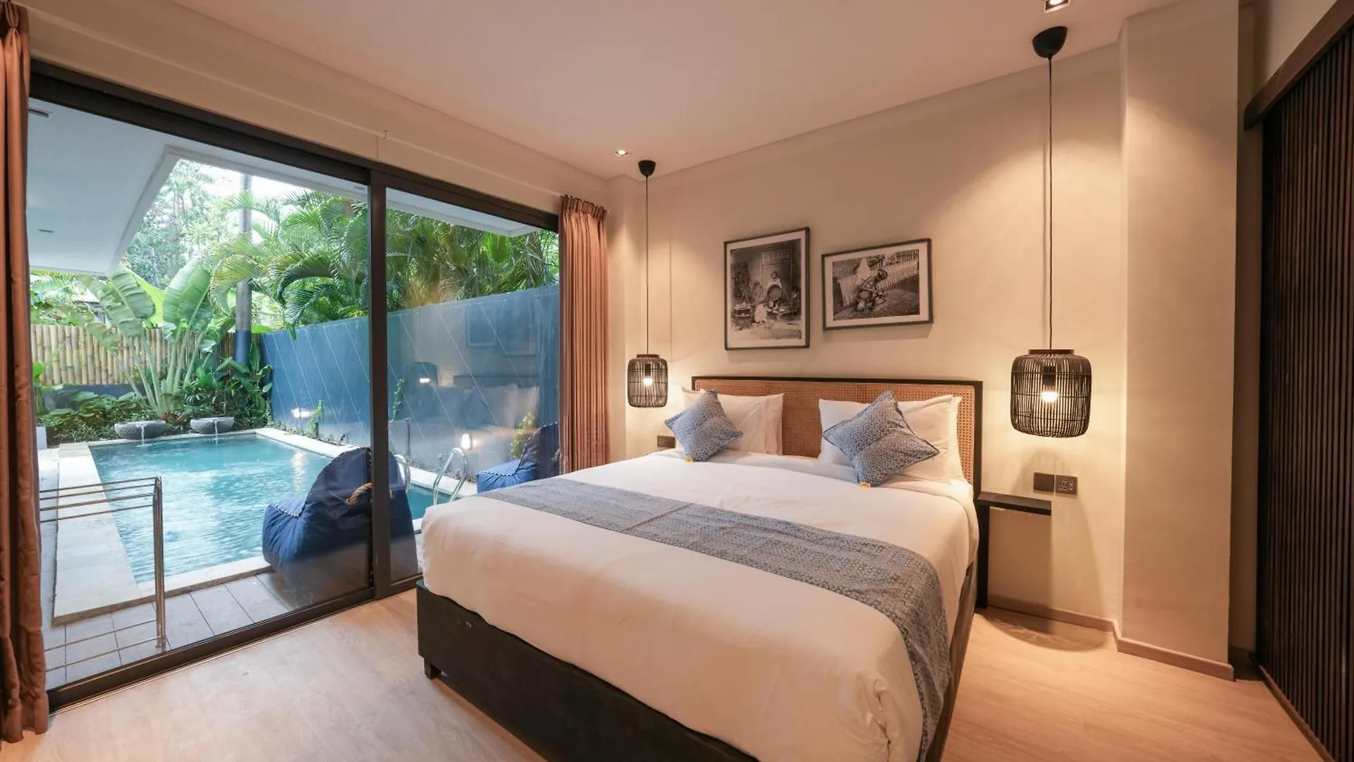 Twin Villas Drupadi 8Br Seminyak