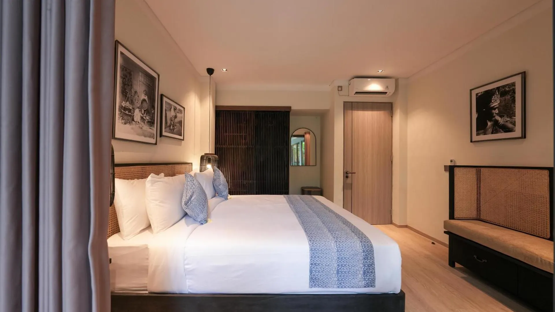 Twin Villas Drupadi 8Br Seminyak Indonézia
